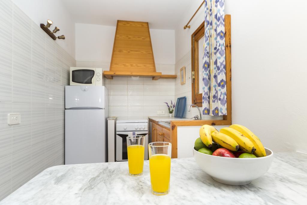 Casas Menorquinas Lägenhet Cala Blanca  Exteriör bild