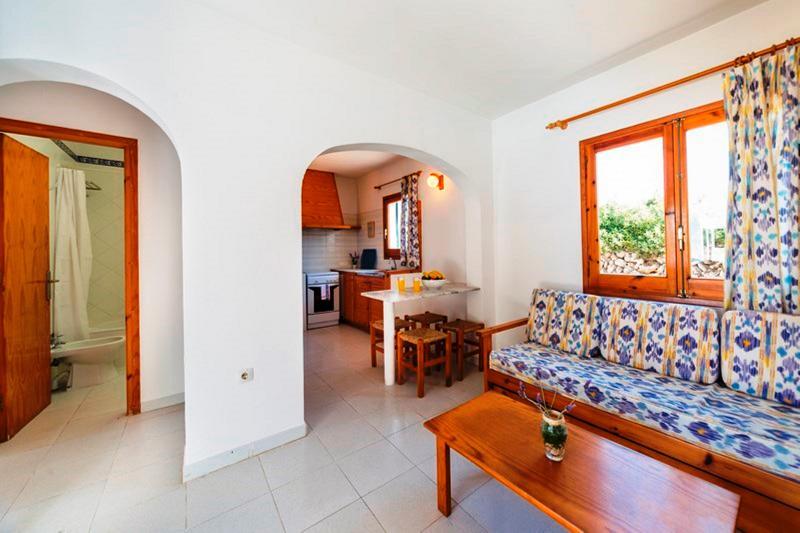 Casas Menorquinas Lägenhet Cala Blanca  Exteriör bild
